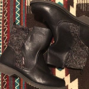 Muk luks size 10 ankle boots
